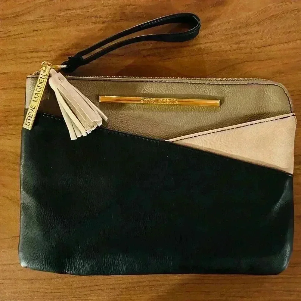 Steve Madden NWOT, clutch, gold accents, black, taupe, rose, tassel, wristlet